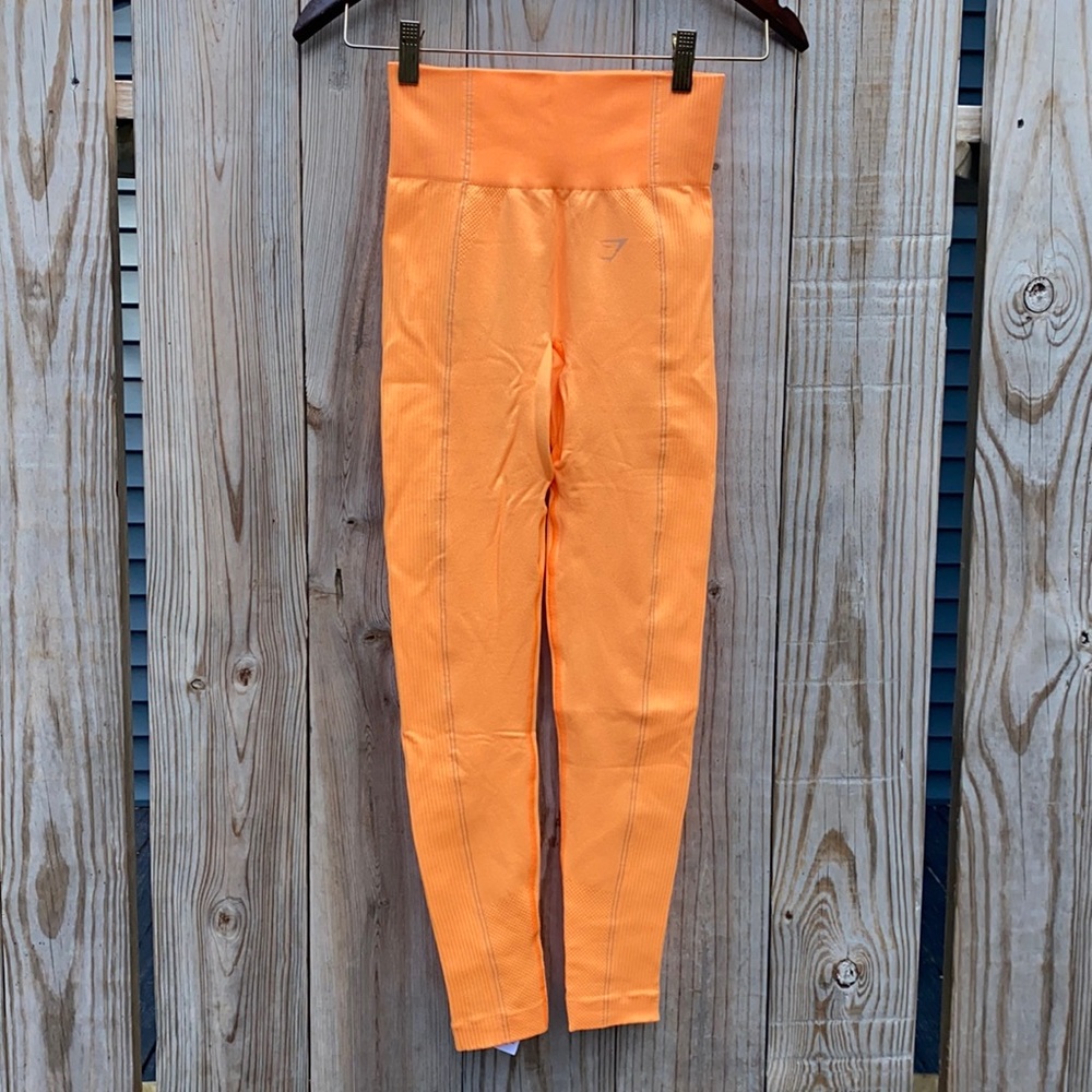 GYMSHARK orange leggings